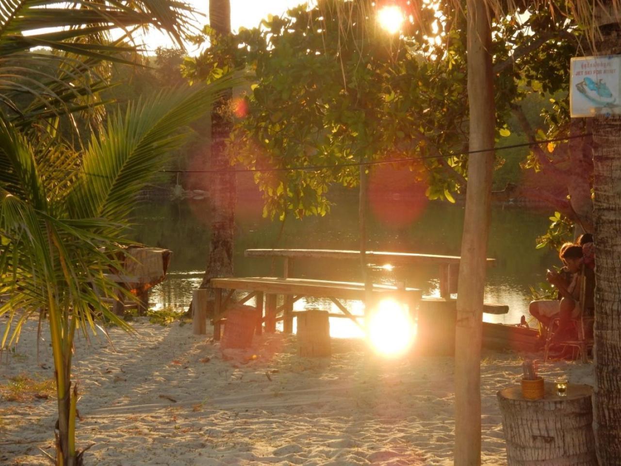 Sandbank Restaurant & Camping Koh Rong Kaoh Touch Luaran gambar