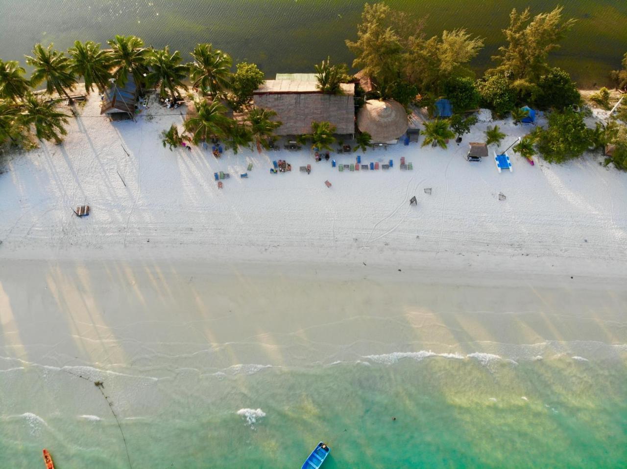 Sandbank Restaurant & Camping Koh Rong Kaoh Touch Luaran gambar